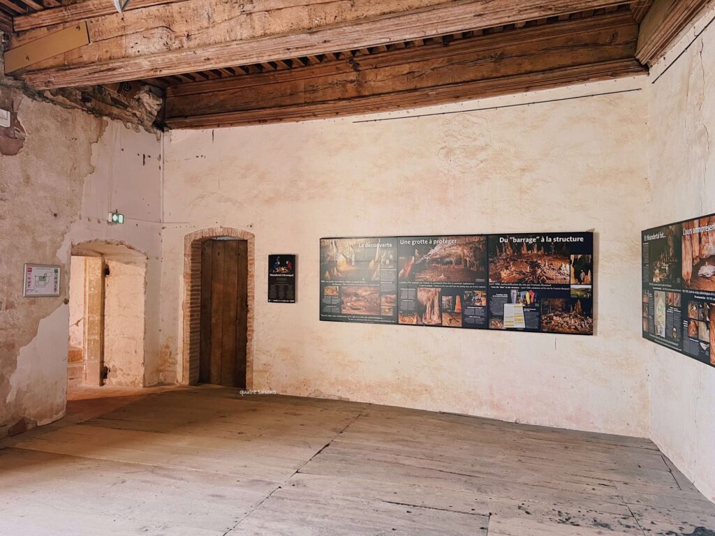 フランス南西部の村、ブルニケルのお城