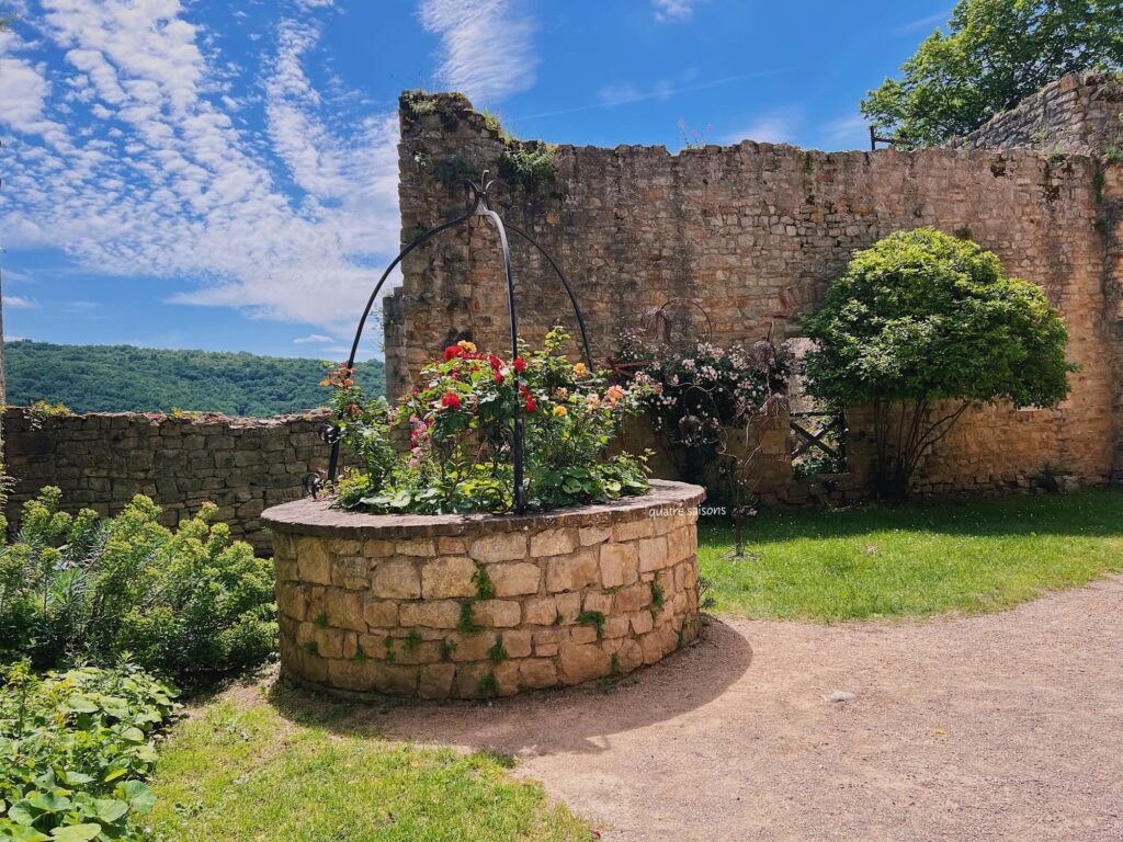 フランス南西部の村、ブルニケルのお城