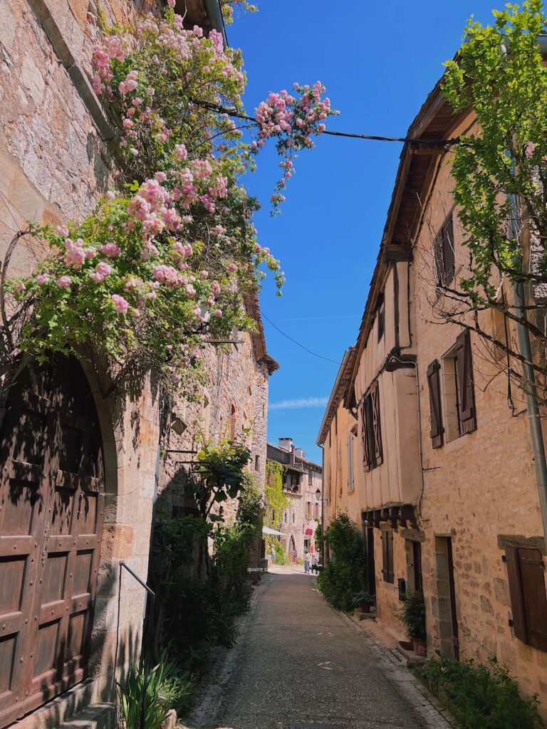 フランス南西部の村、ブルニケル