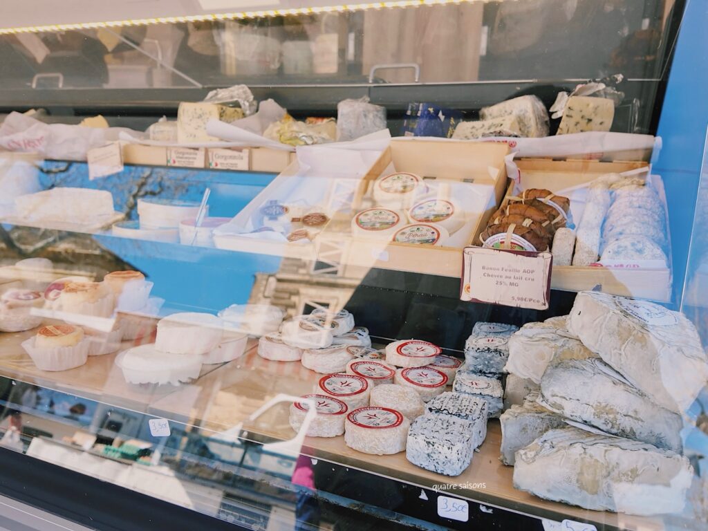 南フランスの街、ラ・トゥール・デーグのマルシ