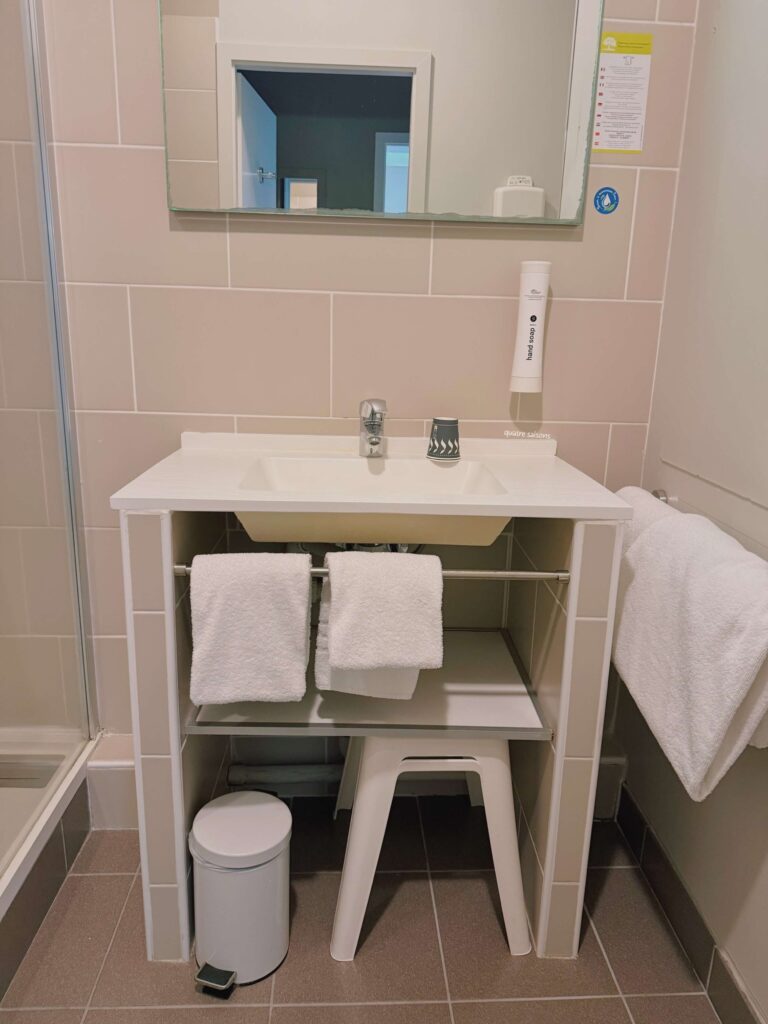 ジヴェルニーのモネの庭を訪れた時に利用したホテル、Hôtel le Normandy