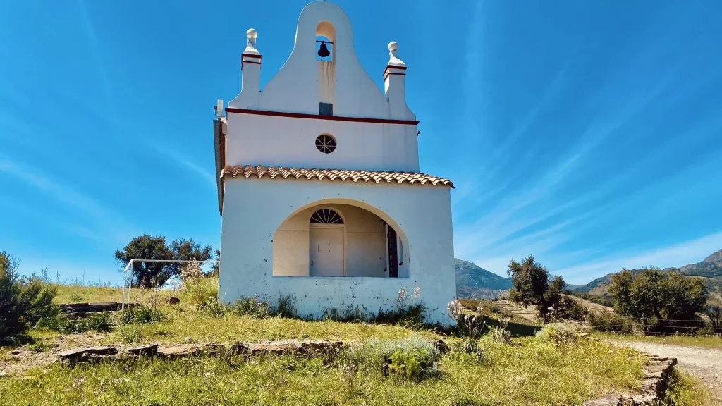 https://www.banyuls-sur-mer.com/offres/chapelle-notre-dame-de-la-salette-banyuls-sur-mer-fr-3131254/