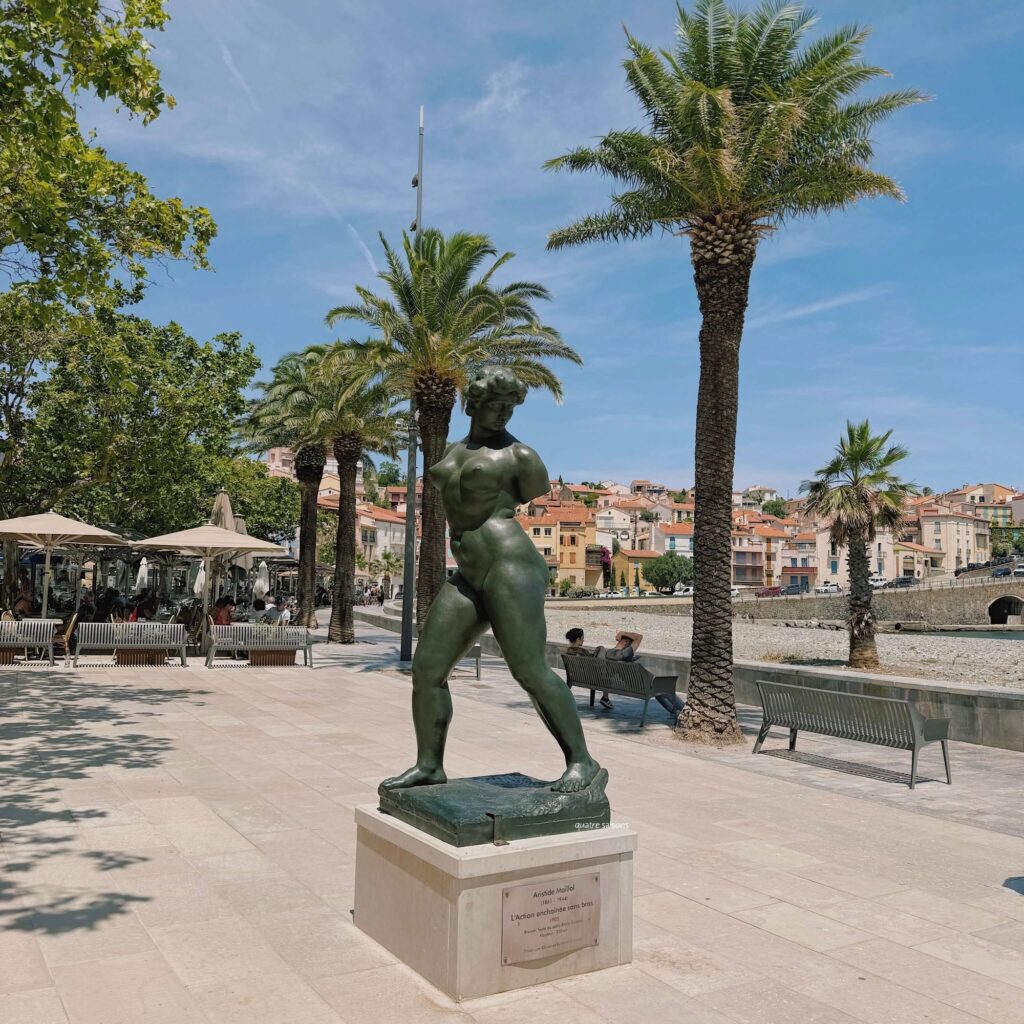 スペイン国境近く、フランス南西部の街バニュルスシュルメールにあるマイヨールが製作した銅像