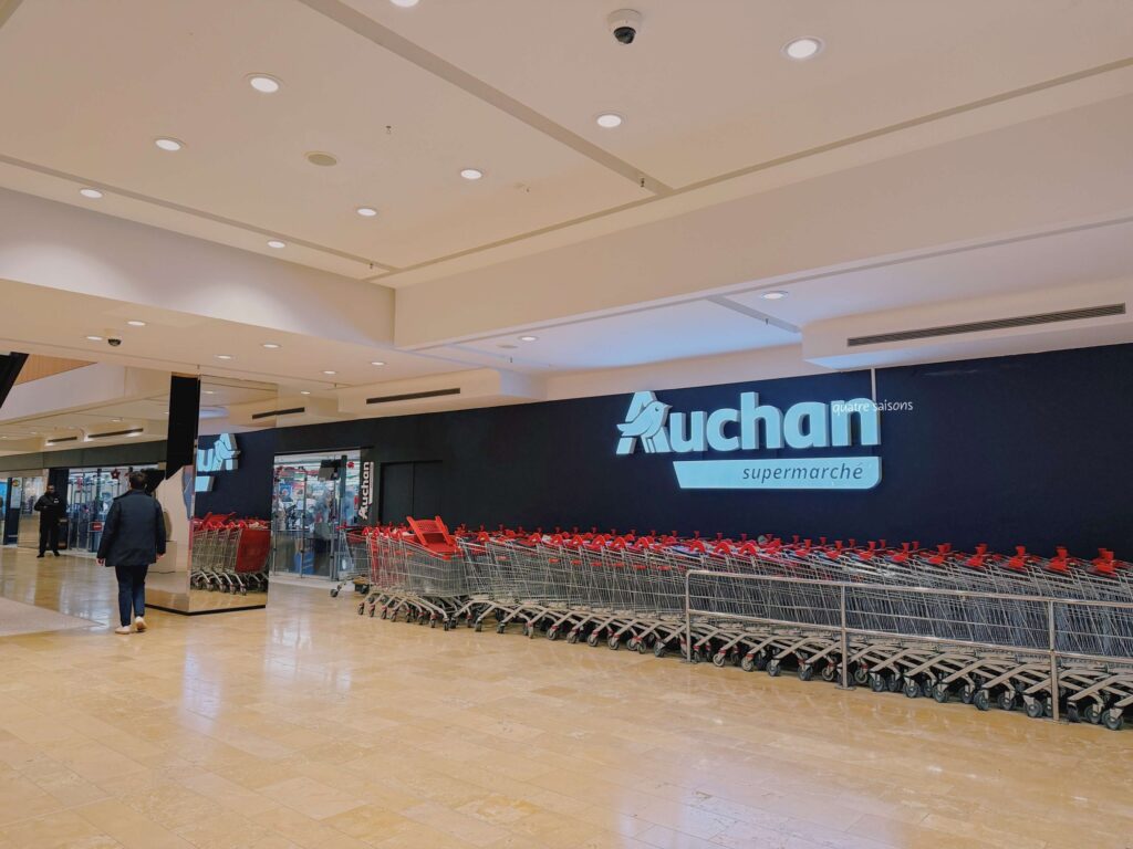 ストラスブールのショッピングセンター内にあるオーシャン(Auchan)