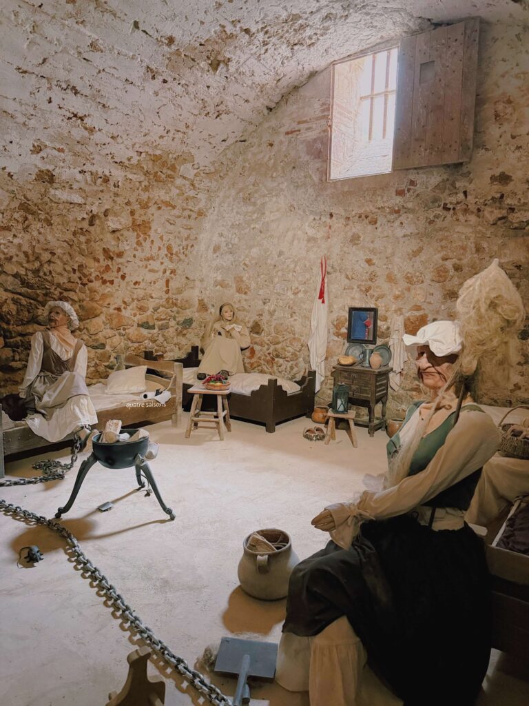 フランス南西部の村ヴィルフランシュドコンフランにあるリベリア砦（Fort Libéria）