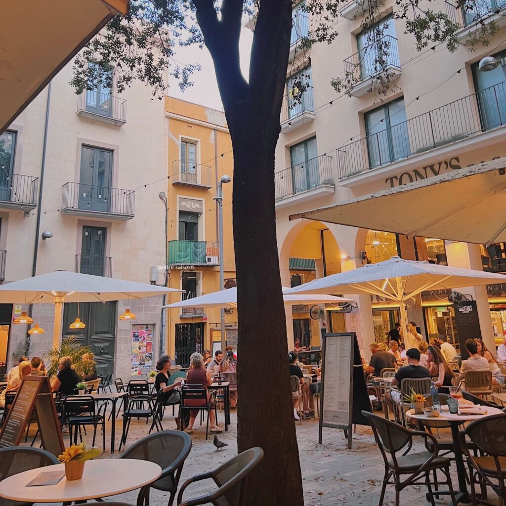 スペイン、フィゲラスのレストラン50 Voltes Restaurant