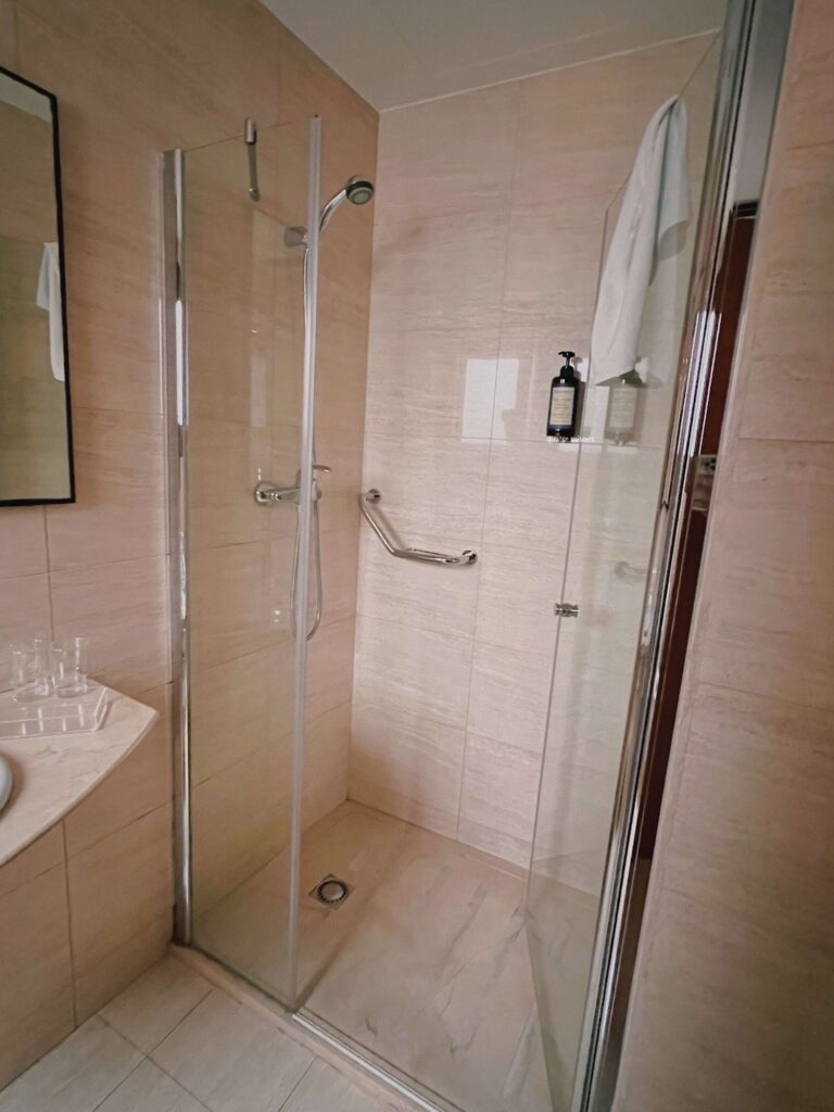 スペインの街、フィゲラスのオススメホテル、Duran Hotel