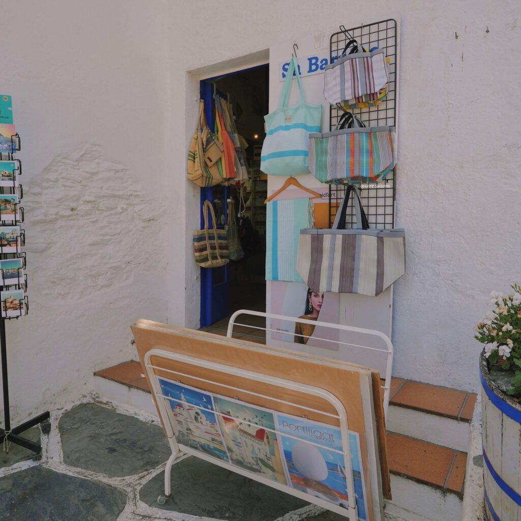 スペイン・サルバドール ダリの家美術館のお土産